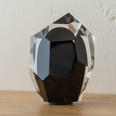 CRYSTAL BLACK GLASS